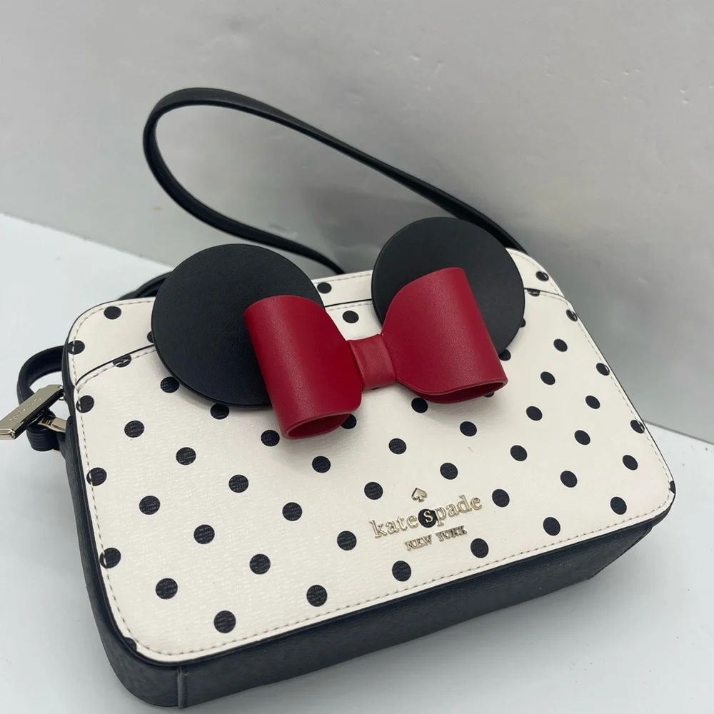 kate spade disney x kate spade new york other minnie mouse camera bag
NWT - Picture 11 of 16